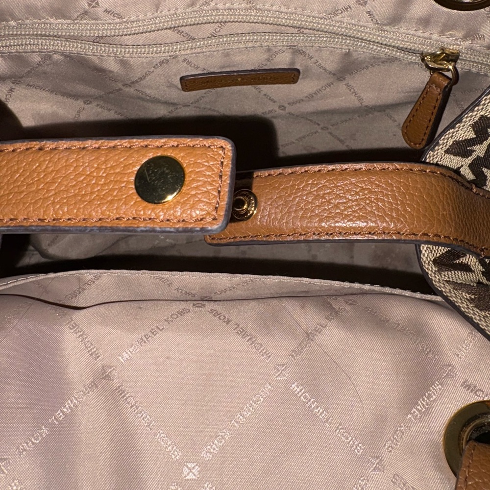 Michael Kors Brown Logo Tote Bag - Picture 6 of 9